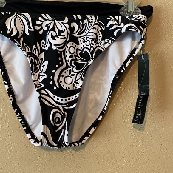 Beach Bay size 8 black white floral swimsuit bikini - Picture 1 of 4